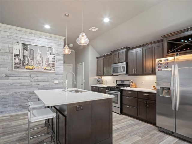 9113 NW 88th Street, Yukon, OK 73099
