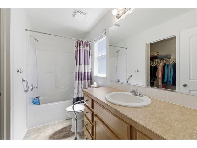 7039 Bellewood Ln, Fort Collins, CO 80525