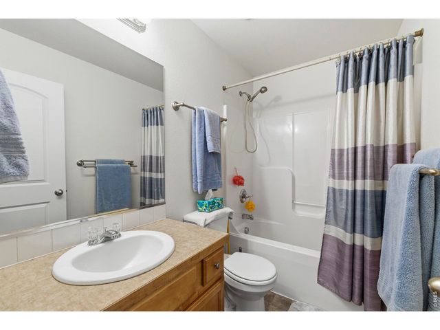 7039 Bellewood Ln, Fort Collins, CO 80525