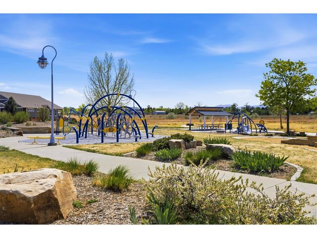 7039 Bellewood Ln, Fort Collins, CO 80525