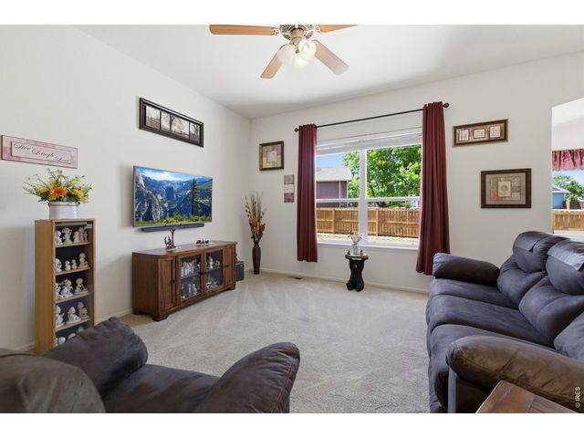 7039 Bellewood Ln, Fort Collins, CO 80525
