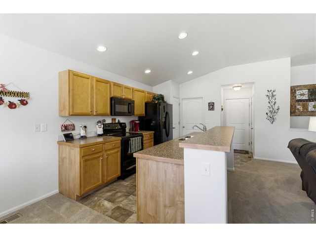 7039 Bellewood Ln, Fort Collins, CO 80525