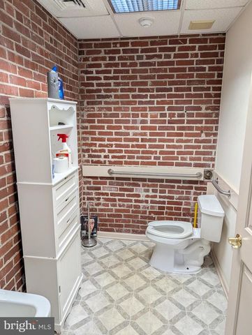 113 E CHESTNUT ST, Souderton, PA 18964