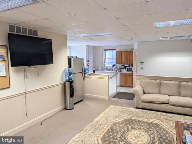 113 E CHESTNUT ST, Souderton, PA 18964