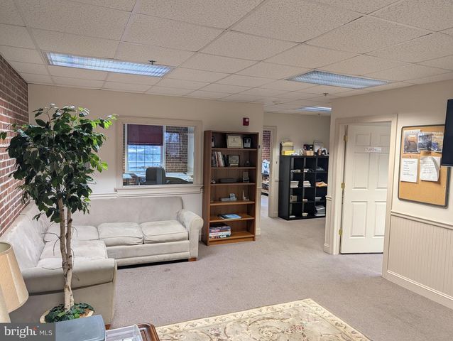 113 E CHESTNUT ST, Souderton, PA 18964