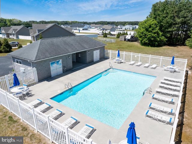 24630 HOLLYTREE CIR, Georgetown, DE 19947
