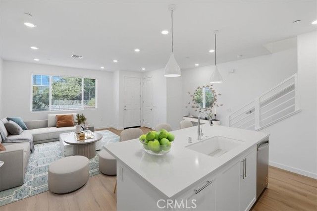 2378 Channel Drive 103, Ventura, CA 93003