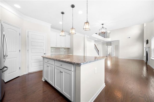 713 Owens Circle, Canton, GA 30115