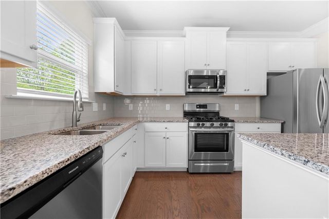 713 Owens Circle, Canton, GA 30115