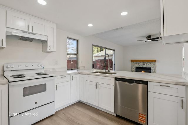 3985 Limestone Way, Sacramento, CA 95823