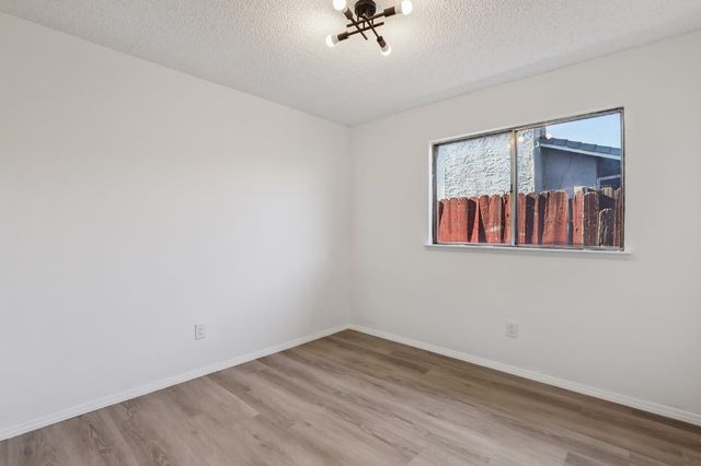 3985 Limestone Way, Sacramento, CA 95823