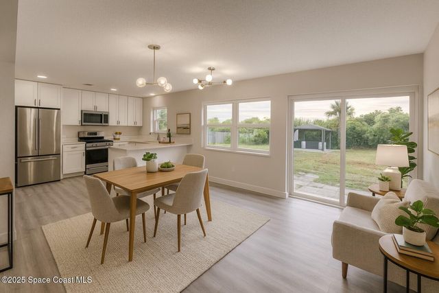 980 Bacon Circle NE, Palm Bay, FL 32905