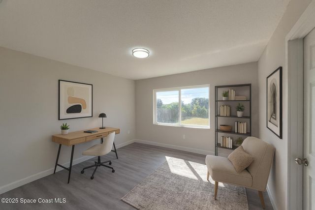 980 Bacon Circle NE, Palm Bay, FL 32905