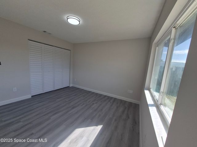 980 Bacon Circle NE, Palm Bay, FL 32905