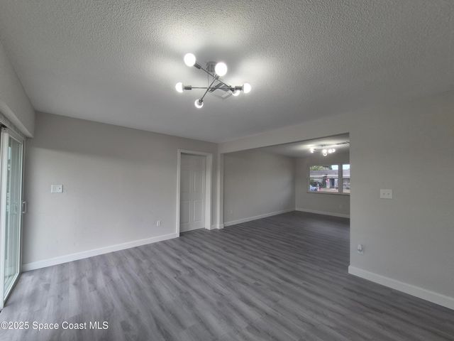 980 Bacon Circle NE, Palm Bay, FL 32905