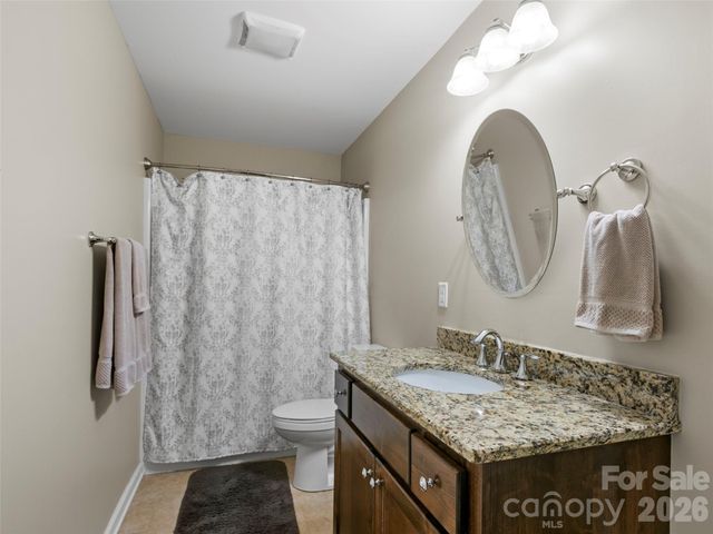 290 Sweetwater Hills Drive, Hendersonville, NC 28791