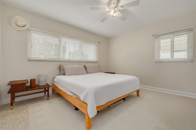 531 75TH AVENUE N, St Petersburg, FL 33702