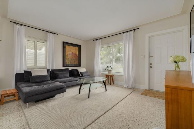 531 75TH AVENUE N, St Petersburg, FL 33702
