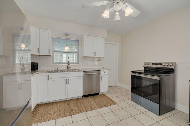 531 75TH AVENUE N, St Petersburg, FL 33702