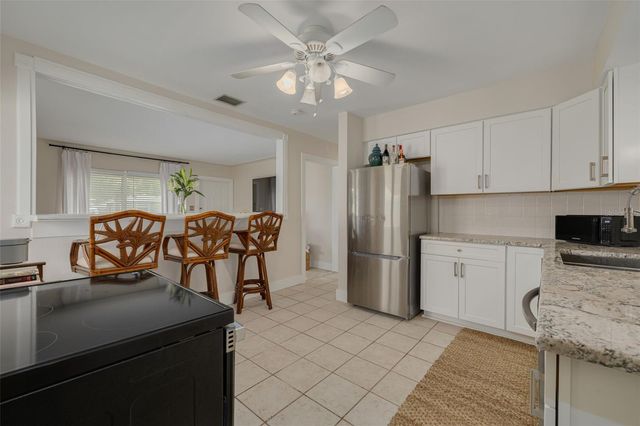 531 75TH AVENUE N, St Petersburg, FL 33702
