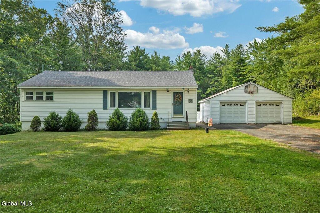 255 N Schodack Road, Schodack, NY 12061