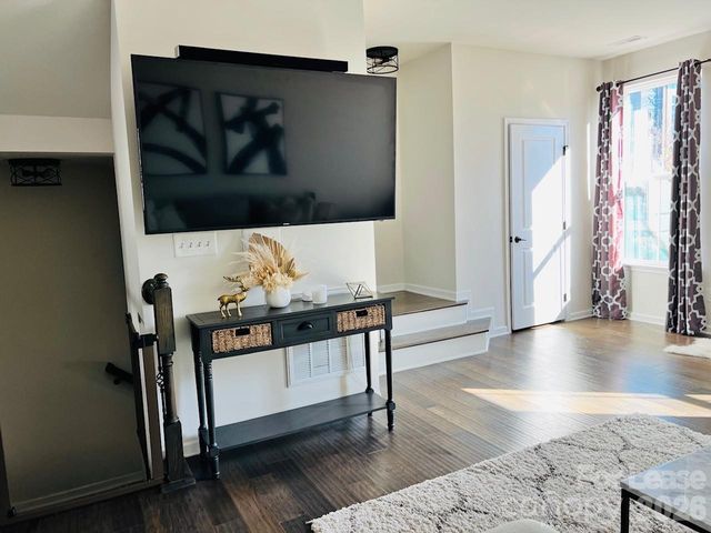 1510 Kee Court, Charlotte, NC 28209
