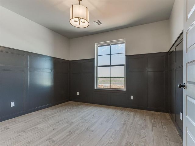 8979 Avington Way, Guthrie, OK 73044