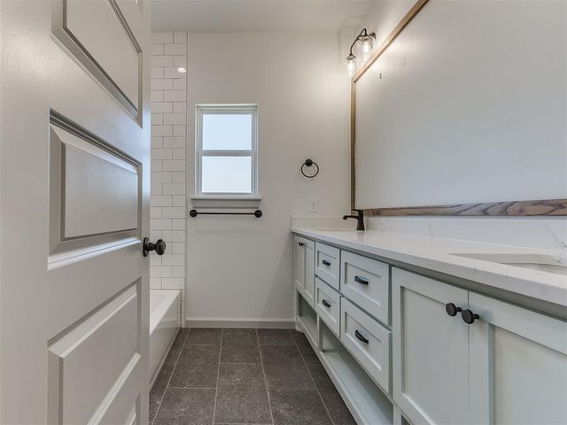 8979 Avington Way, Guthrie, OK 73044