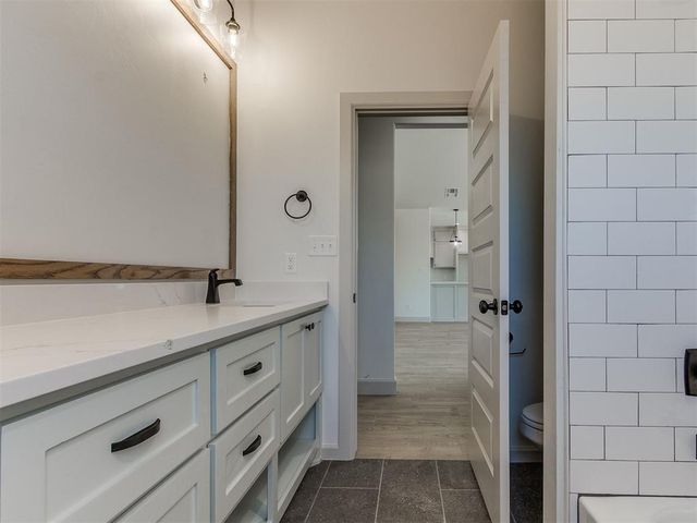 8979 Avington Way, Guthrie, OK 73044