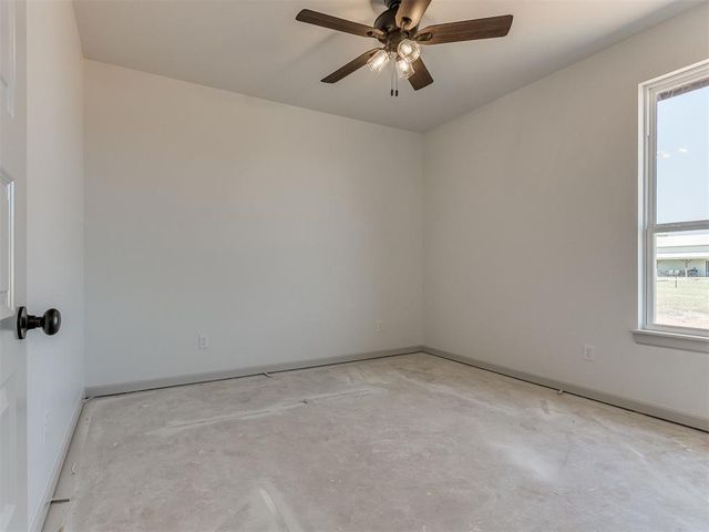 8979 Avington Way, Guthrie, OK 73044
