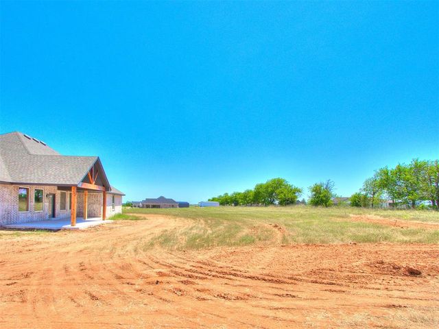 8979 Avington Way, Guthrie, OK 73044