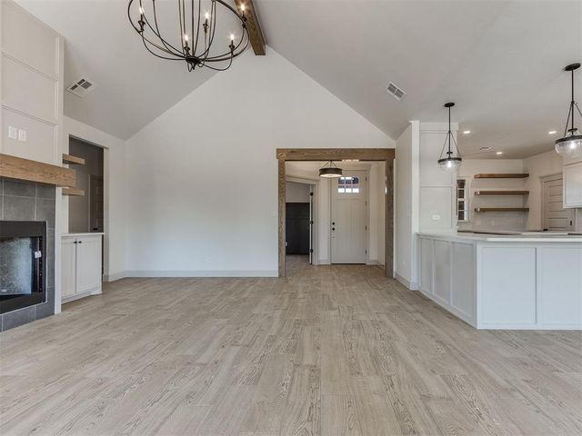 8979 Avington Way, Guthrie, OK 73044