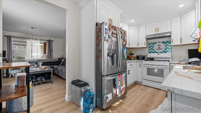 917 S Hope Ave, Ontario, CA 91761