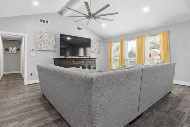 2865 County Road 936a, Alvin, TX 77511