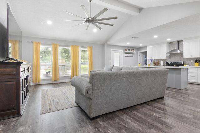 2865 County Road 936a, Alvin, TX 77511