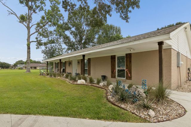 2865 County Road 936a, Alvin, TX 77511