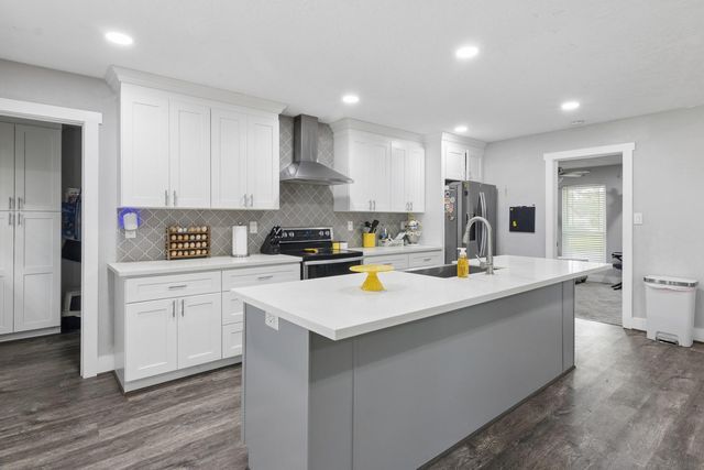 2865 County Road 936a, Alvin, TX 77511