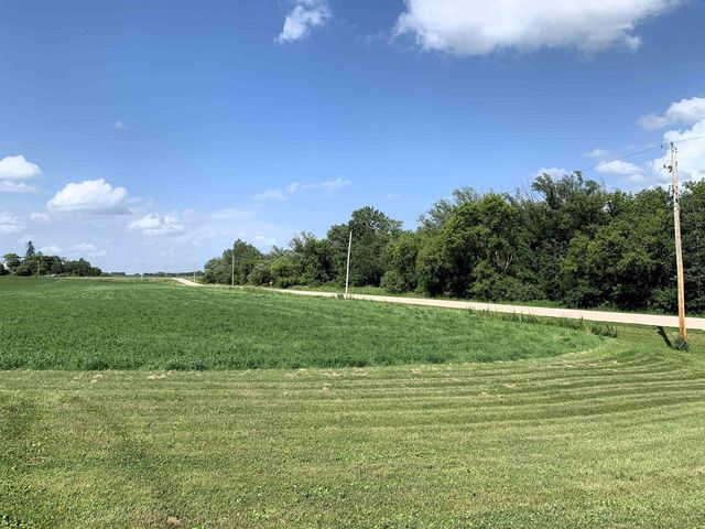 N3011 Mickelson Road, Fall River, WI 53932