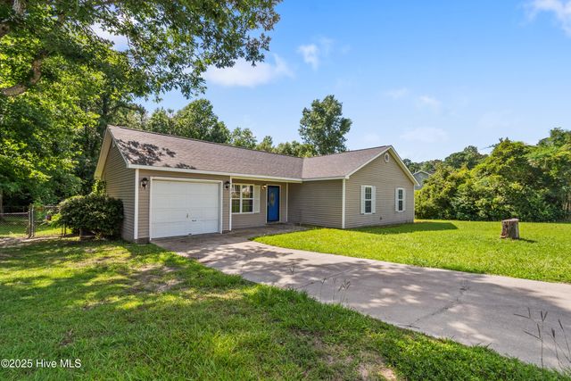 227 Chaparral Trail, Jacksonville, NC 28546