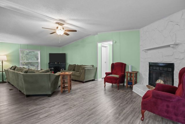 555 Fire Tower Rd, Dickson, TN 37055