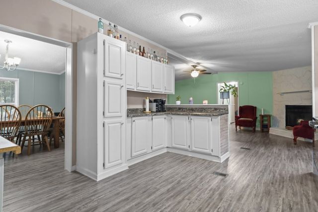 555 Fire Tower Rd, Dickson, TN 37055