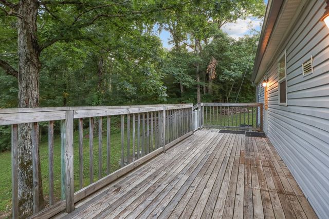 555 Fire Tower Rd, Dickson, TN 37055