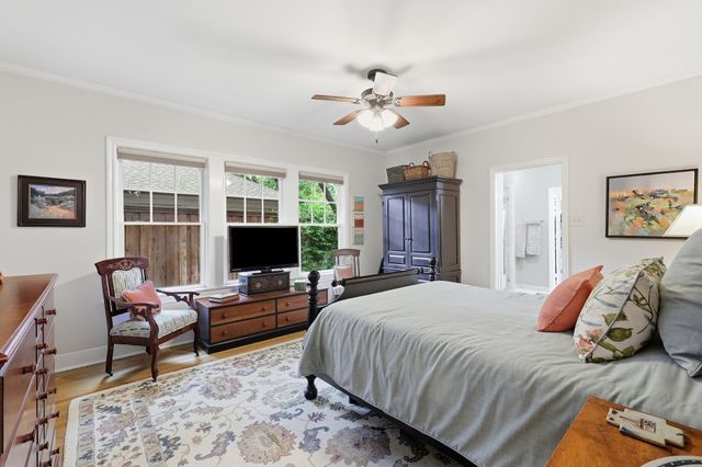 5906 Mercedes Avenue, Dallas, TX 75206