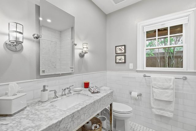 5906 Mercedes Avenue, Dallas, TX 75206