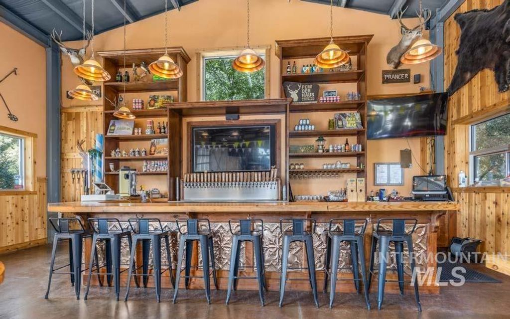 9719 W Chinden, Garden City, ID 83714 photo 9