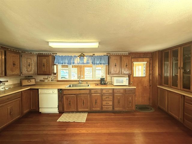 4253 Indian Isle, Battle Creek, MI 49017