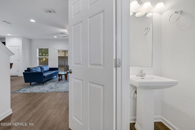 1654 BERMUDA Road, Jacksonville, FL 32224