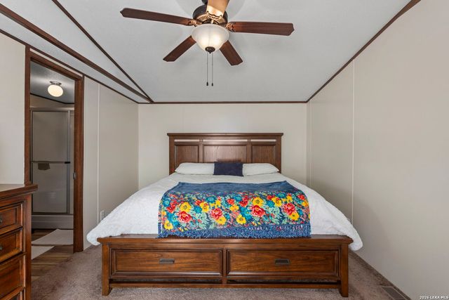 526 Pr 1512, Bandera, TX 78003
