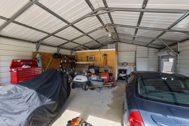 526 Pr 1512, Bandera, TX 78003