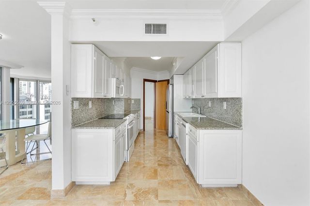 16711 Collins Ave 1207, Sunny Isles Beach, FL 33160